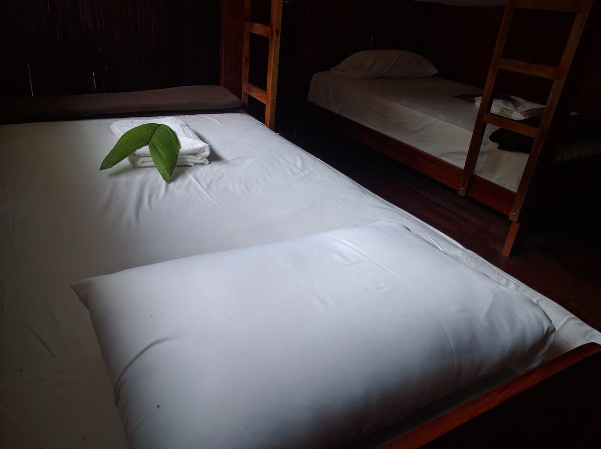Green Forest Ecolodge Puerto Montufar 외부 사진