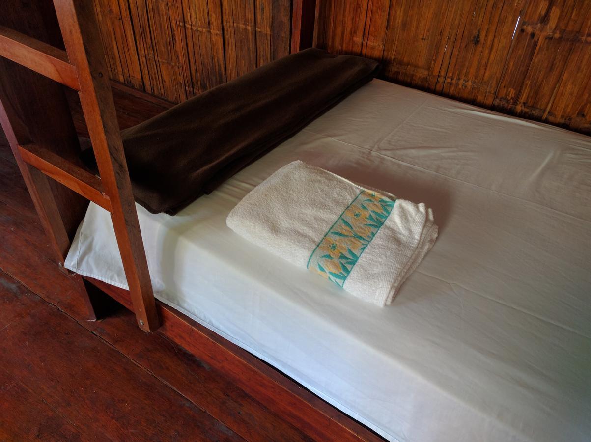Green Forest Ecolodge Puerto Montufar 외부 사진